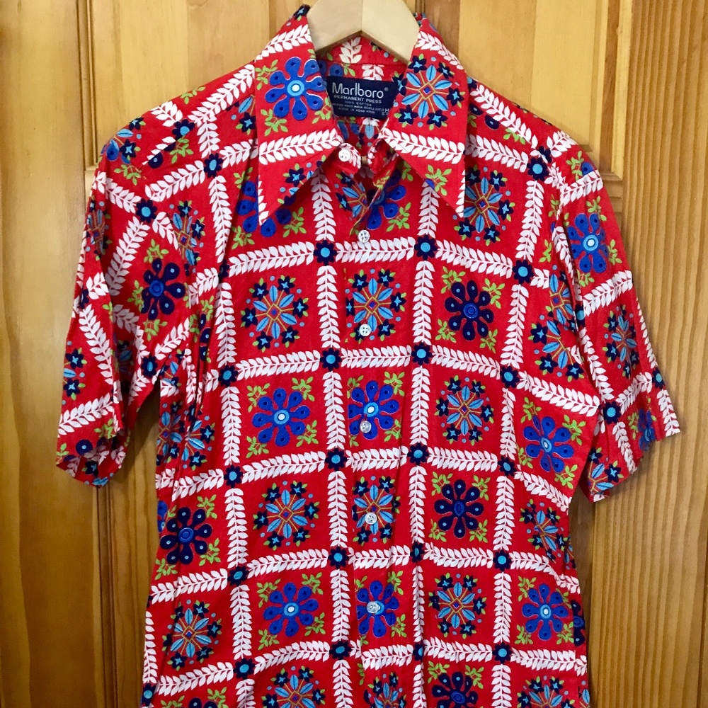 Vintage RARE Marlboro Press 1980s Hawaiian Shirt M